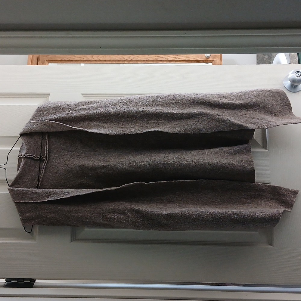 Vest - Picture 2 of 2